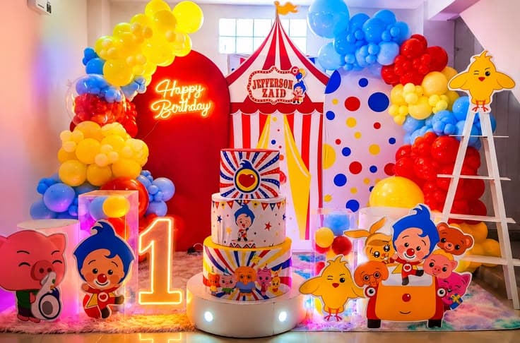 Circus Fun Birthday Bash Decor Package